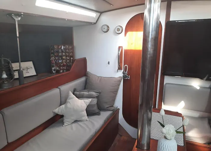 船上ホテル Voilier Logement Spacieux A Louer Au Port - Plage - 11 Aude
