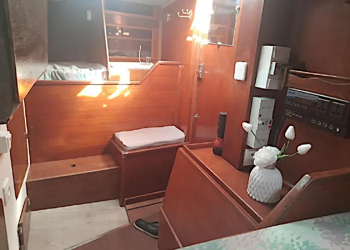 Voilier Logement Spacieux A Louer Au Port - Plage - 11 Aude 船上ホテル *